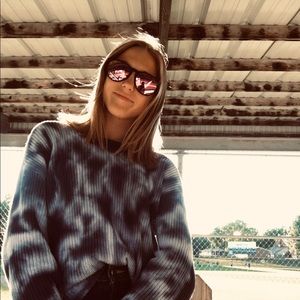 Meet your Posher, Taylor